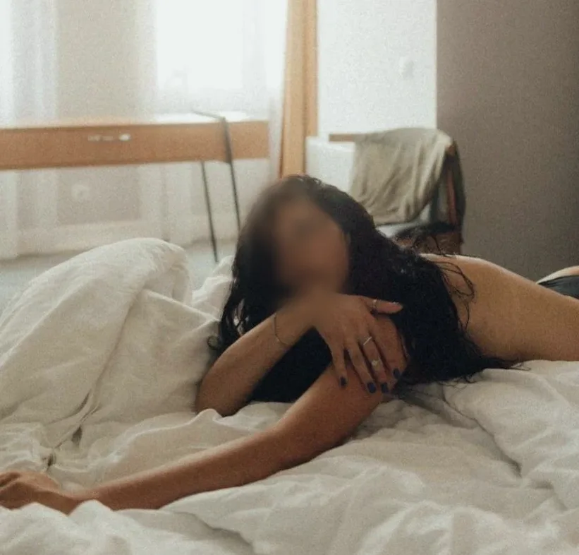 Nawal, 24 años